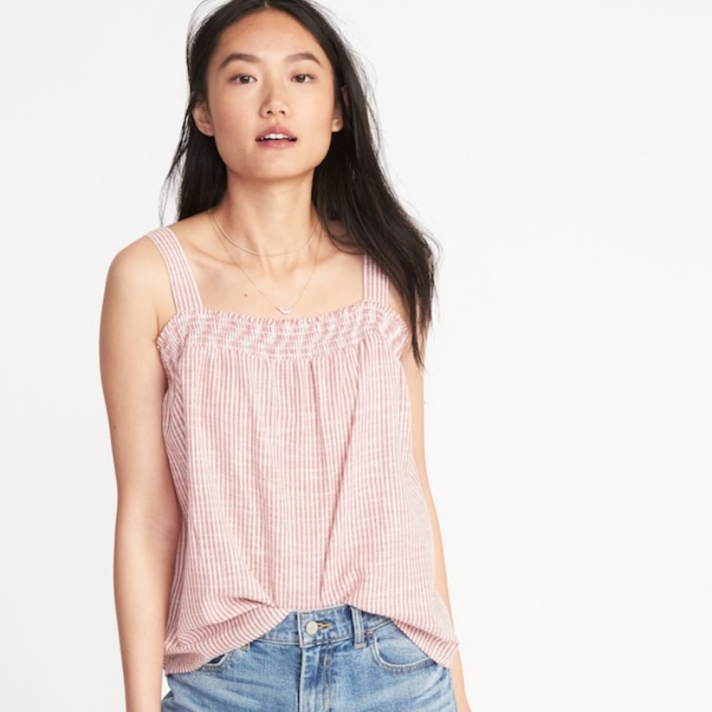 Old Navy Sleeveless Smocked Swing Top, NEW